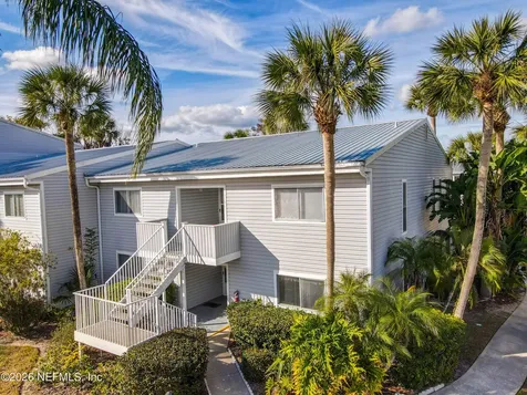 115 River Bend Place Welaka FL 32193
