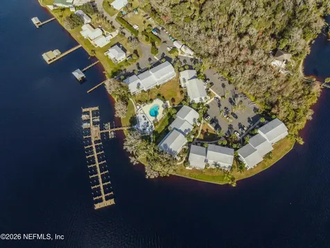 115 River Bend Place Welaka FL 32193