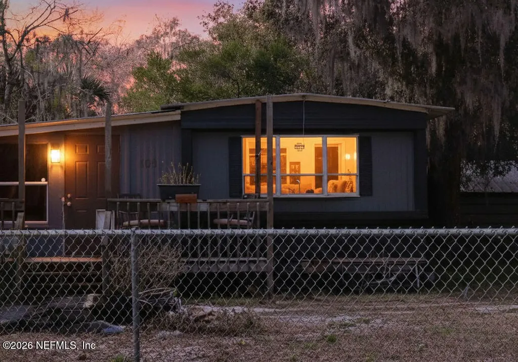 109 Lake Ida Point Drive Interlachen FL 32148