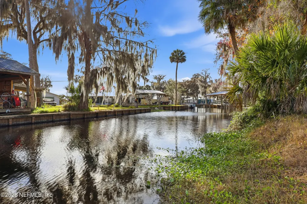 143 S Lake George Drive Georgetown FL 32139