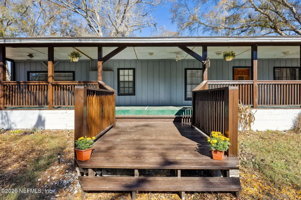 8117 NW County Road Starke FL 32091