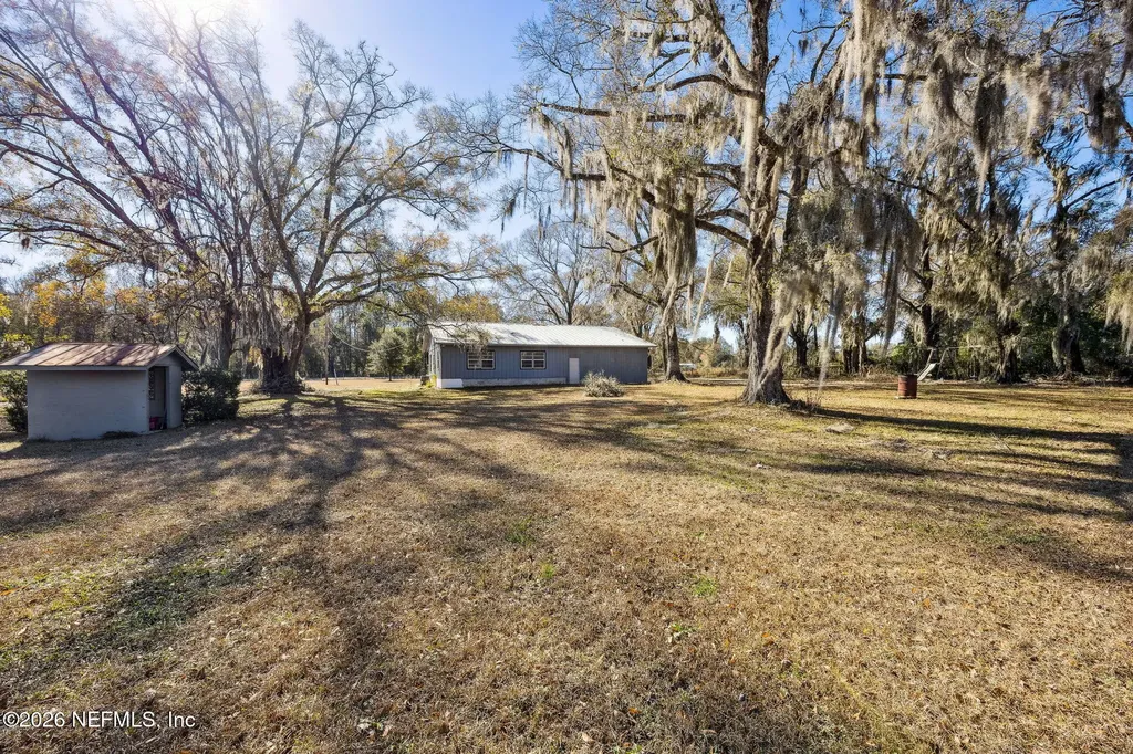 8117 NW County Road Starke FL 32091