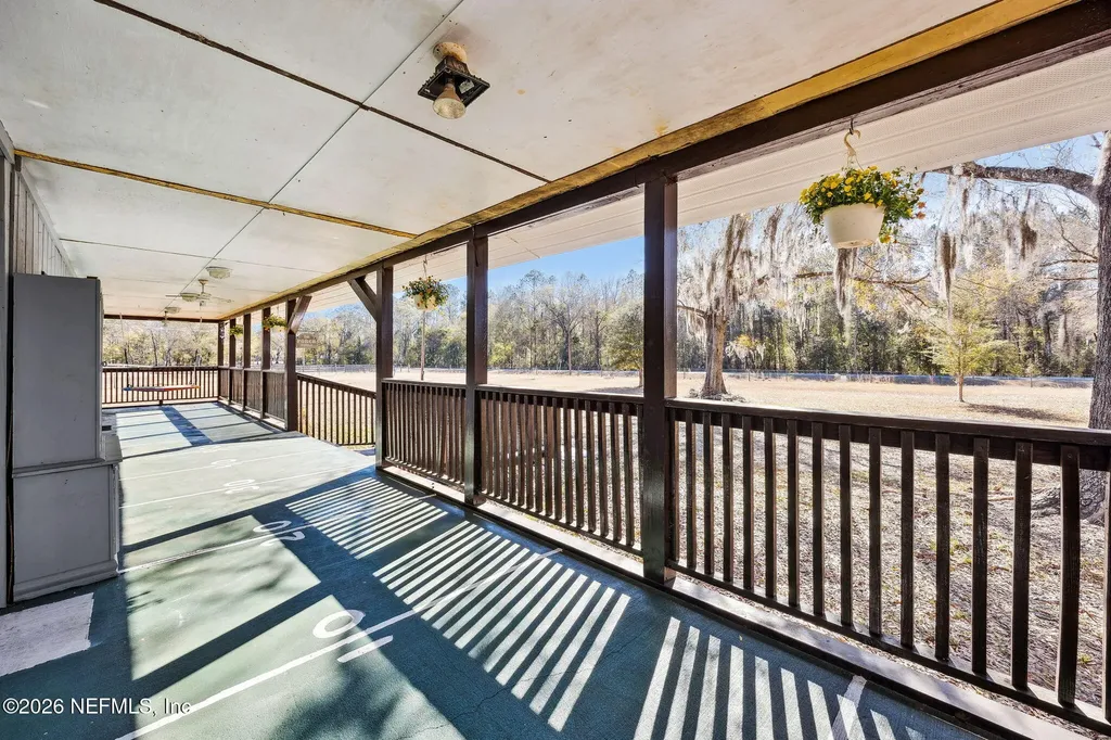 8117 NW County Road Starke FL 32091