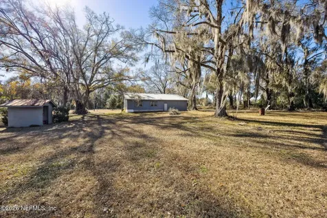 8117 NW County Road Starke FL 32091