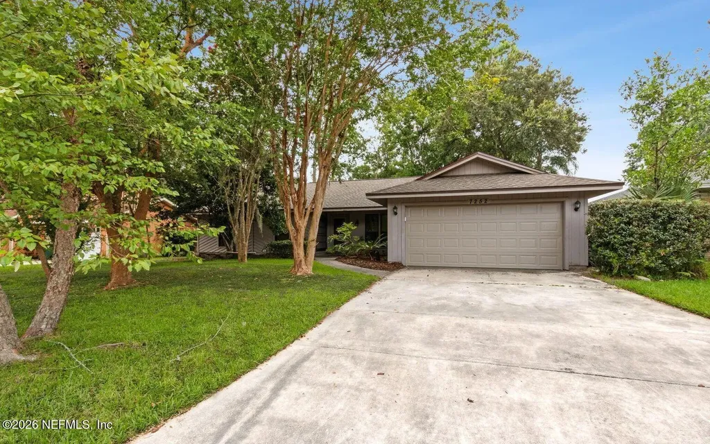 7252 Holiday Hill Court Jacksonville FL 32216