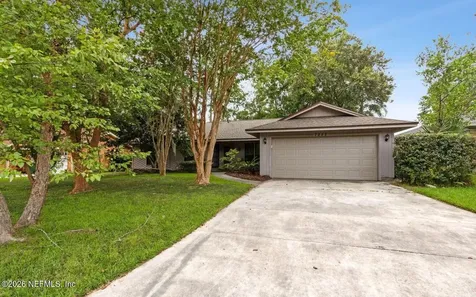 7252 Holiday Hill Court Jacksonville FL 32216