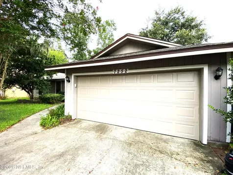 7252 Holiday Hill Court Jacksonville FL 32216