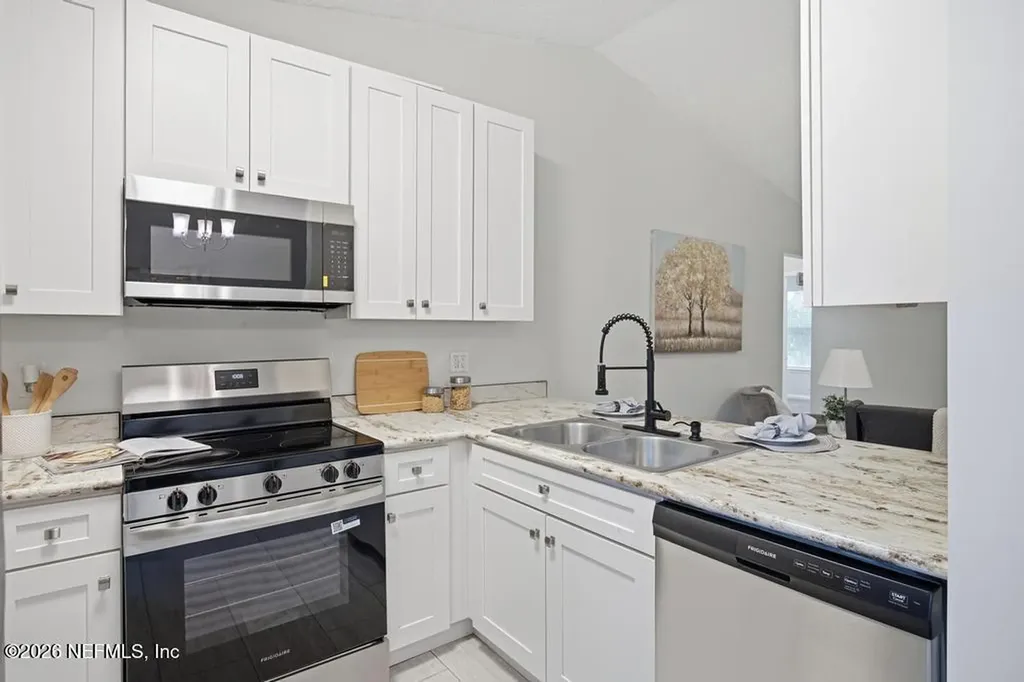 10718 Meadowlea Drive Jacksonville FL 32218