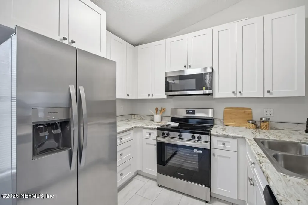 10718 Meadowlea Drive Jacksonville FL 32218