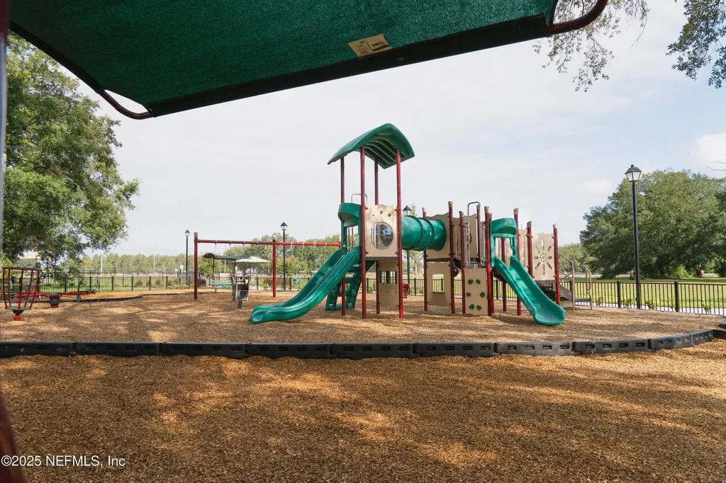 2735 Pointed Leaf Road Green Cove Springs FL 32043