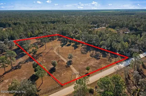 5551 NE 106 Court Bronson FL 32621