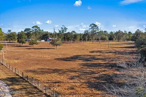 5551 NE 106 Court Bronson FL 32621