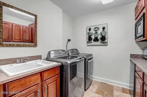 905 2nd Street N Jacksonville Beach FL 32250