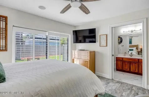 905 2nd Street N Jacksonville Beach FL 32250