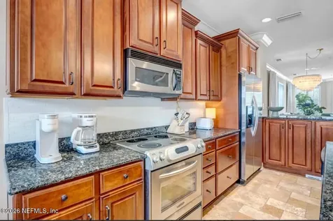 905 2nd Street N Jacksonville Beach FL 32250