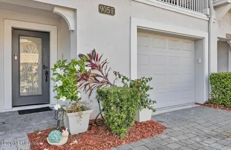 905 2nd Street N Jacksonville Beach FL 32250