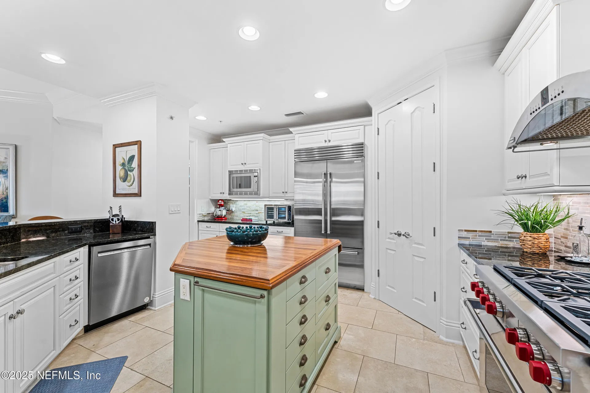 5025 1st Coast Highway Fernandina Beach FL 32034