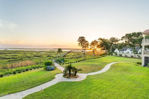 5025 1st Coast Highway Fernandina Beach FL 32034