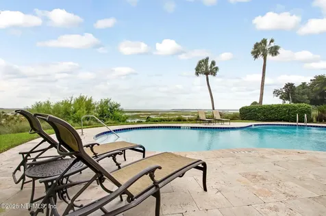 5025 1st Coast Highway Fernandina Beach FL 32034