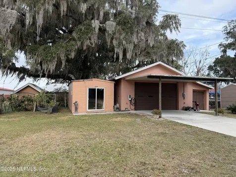 134 Magnolia Avenue Palatka FL 32177