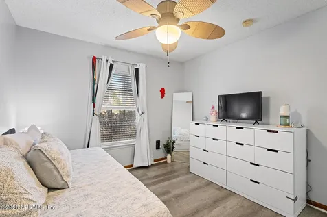 1134 Autumn Point Court Jacksonville FL 32218