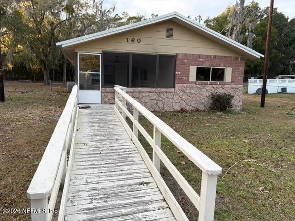 160 SW 9th Avenue Lake Butler FL 32054