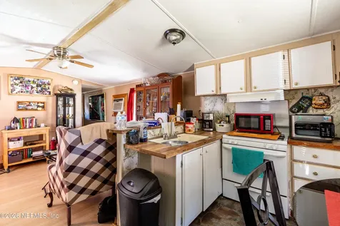 11830 SW 45th Terrace Lake Butler FL 32054