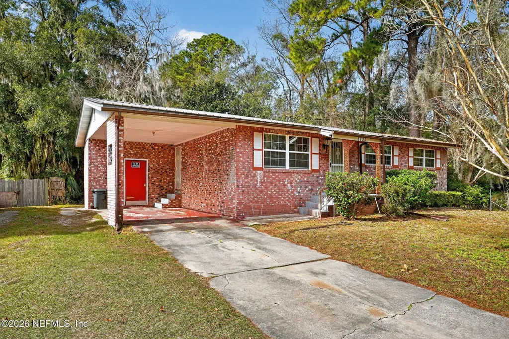 8834 Camphor Drive Jacksonville FL 32208