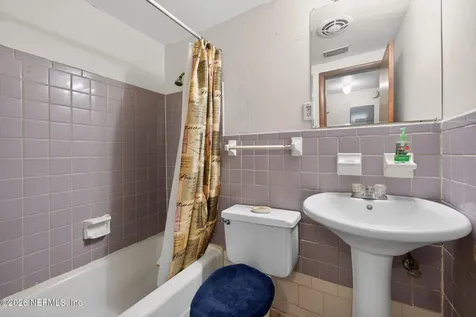 8834 Camphor Drive Jacksonville FL 32208