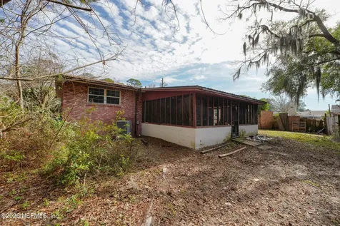 8834 Camphor Drive Jacksonville FL 32208