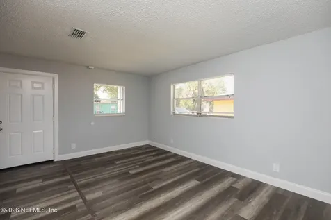 2255 W 13th Street Jacksonville FL 32209