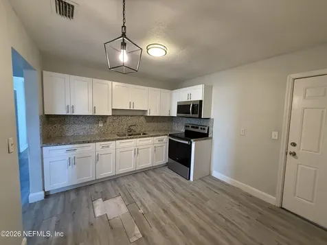 2050 W 40th Street Jacksonville FL 32209