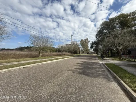 2050 W 40th Street Jacksonville FL 32209