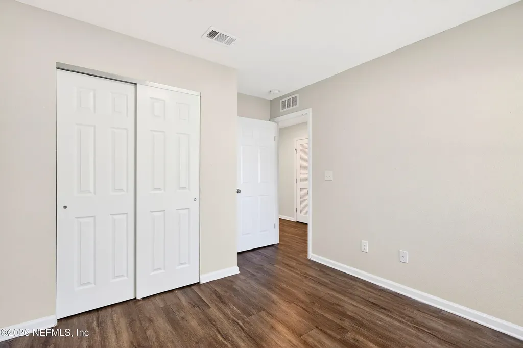 8043 Stuart Avenue Jacksonville FL 32220