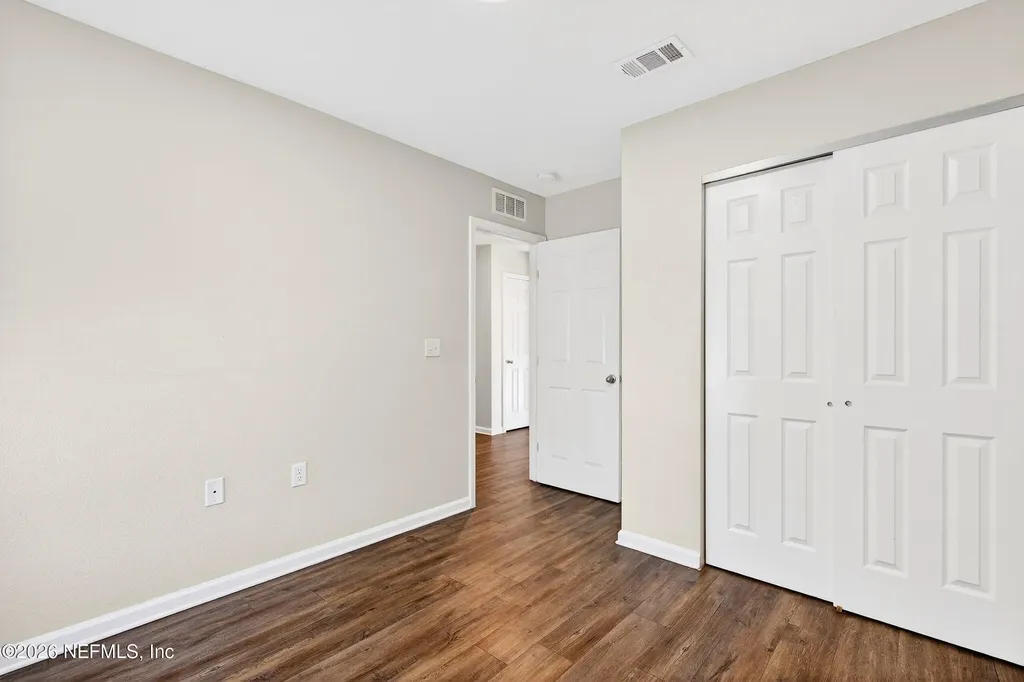 8043 Stuart Avenue Jacksonville FL 32220