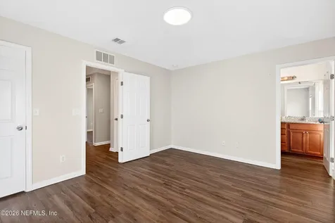 8043 Stuart Avenue Jacksonville FL 32220