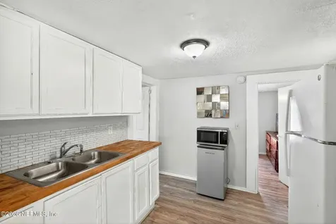 5021 Shannon Avenue Jacksonville FL 32254
