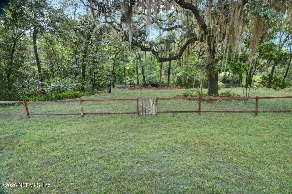 1305 Lake Asbury Drive Green Cove Springs FL 32043