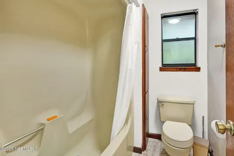 1305 Lake Asbury Drive Green Cove Springs FL 32043