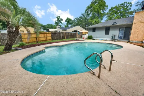 1305 Lake Asbury Drive Green Cove Springs FL 32043