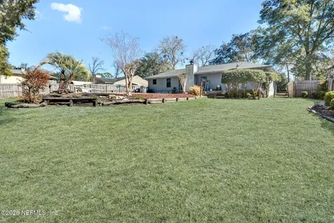 1305 Lake Asbury Drive Green Cove Springs FL 32043