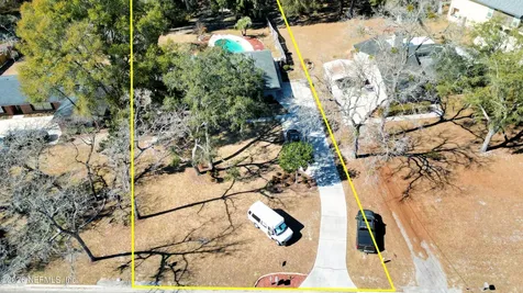 1305 Lake Asbury Drive Green Cove Springs FL 32043