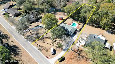 1305 Lake Asbury Drive Green Cove Springs FL 32043