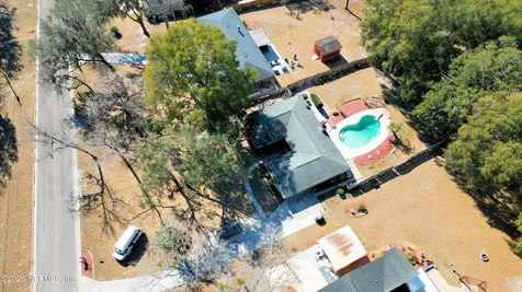 1305 Lake Asbury Drive Green Cove Springs FL 32043