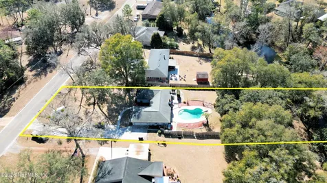 1305 Lake Asbury Drive Green Cove Springs FL 32043