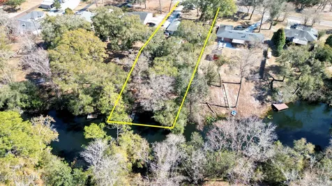 1305 Lake Asbury Drive Green Cove Springs FL 32043
