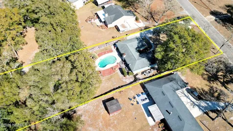 1305 Lake Asbury Drive Green Cove Springs FL 32043