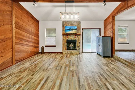 1305 Lake Asbury Drive Green Cove Springs FL 32043