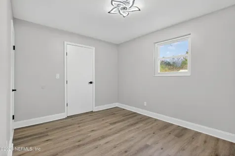 4725 Tango Lane Jacksonville FL 32210
