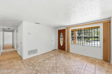 5319 Arrowsmith Road Jacksonville FL 32208